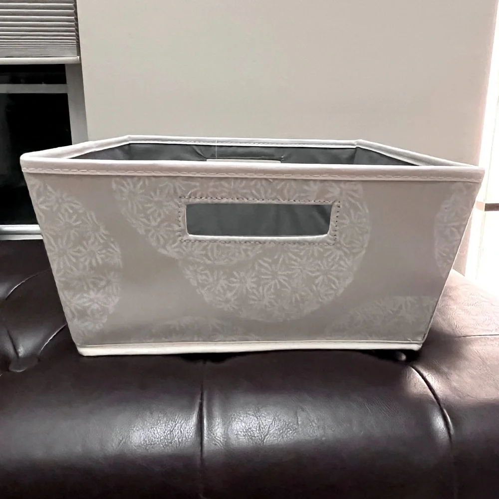 Target Threshold Cream Floral Fabric Storage Bin Basket with Handles Home Decor